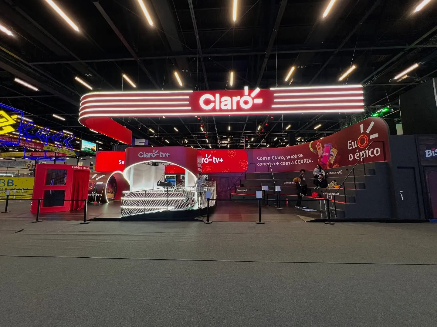 montagem de stand e cenografia e palcos projeto claro 1