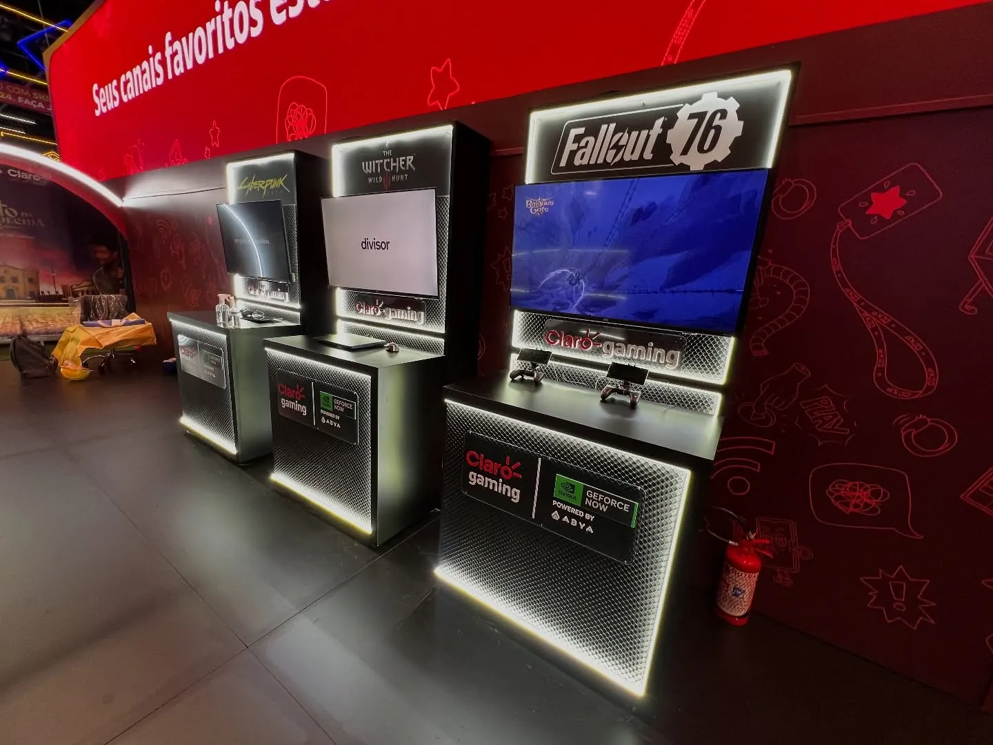 montagem de stand e cenografia e palcos projeto claro 4