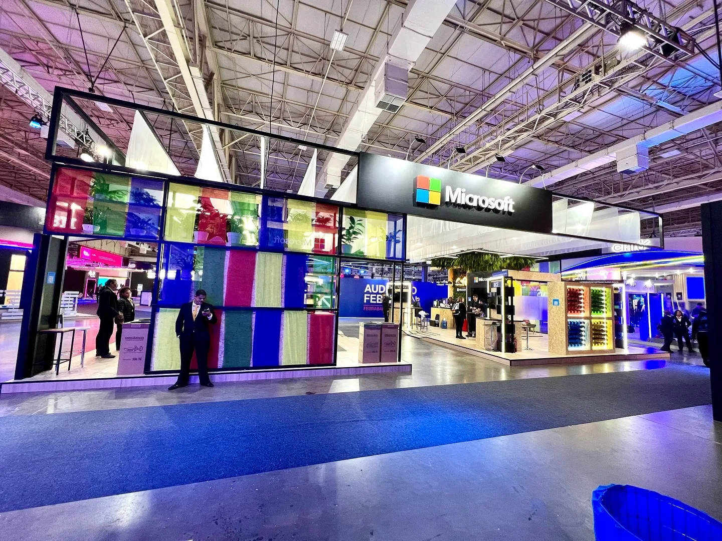 montagem de stand e cenografia microsoft 4